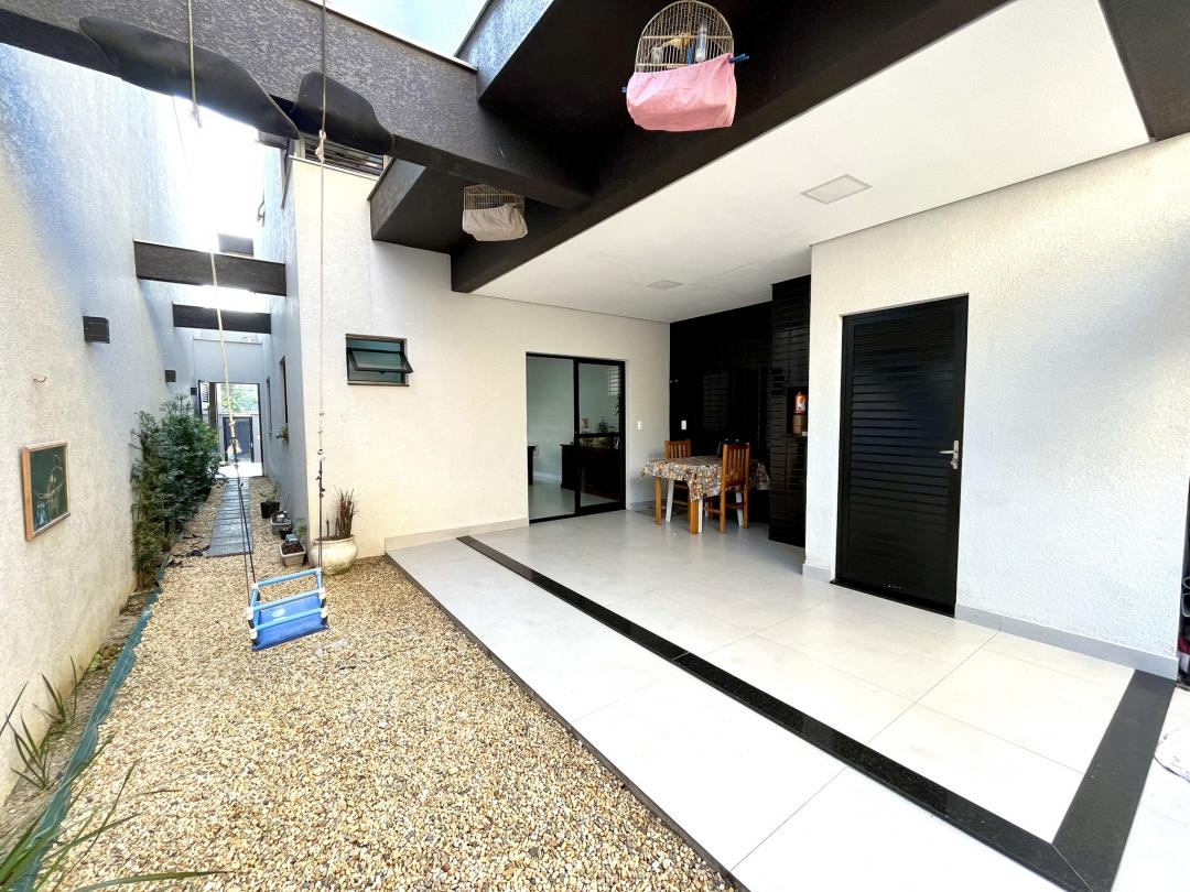 Casa à venda no Saguaçu, Joinville · 3 quartos. Foto 13
