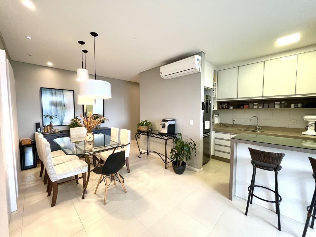 Apartamento à venda no América, Joinville · 3 quartos. Foto 2