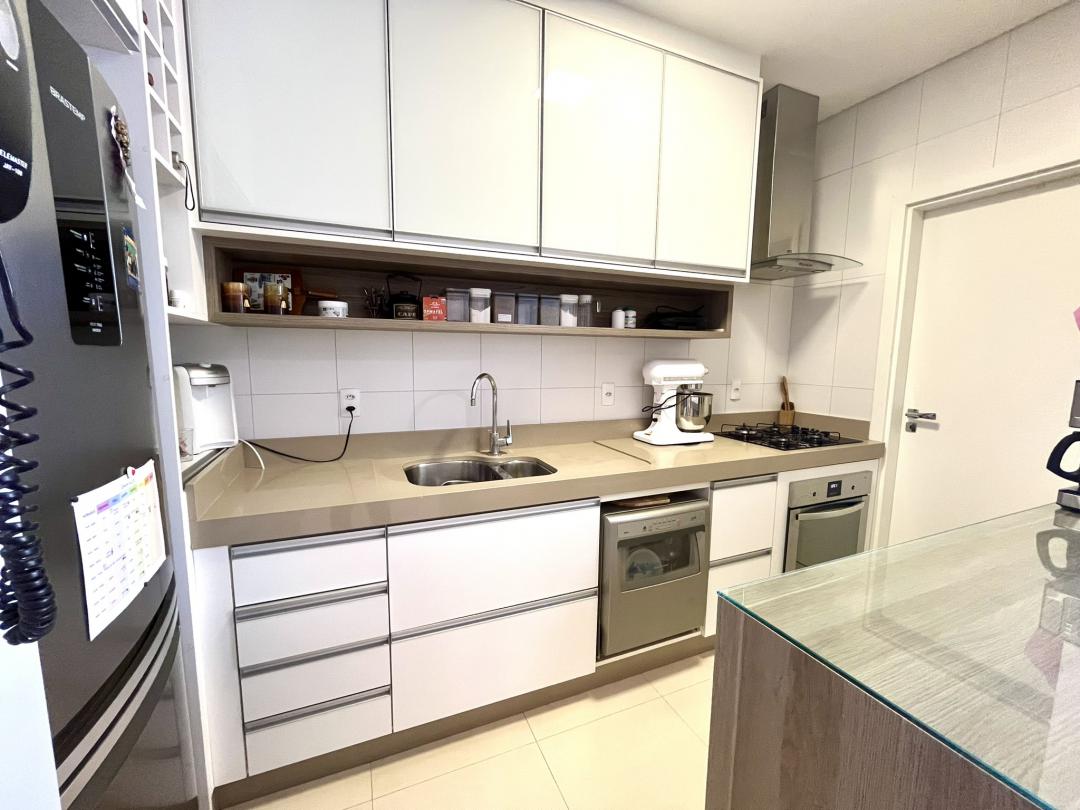 Apartamento à venda no América, Joinville · 3 quartos. Foto 17