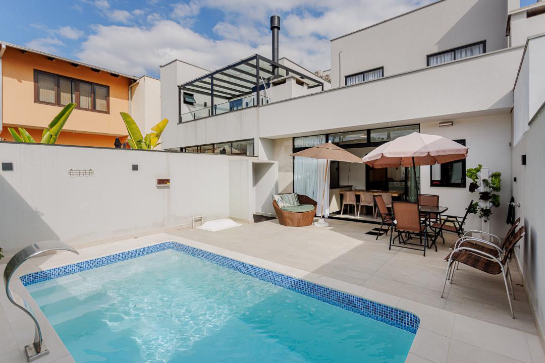 Casa à venda no Saguaçu, Joinville · 3 quartos. Foto 32