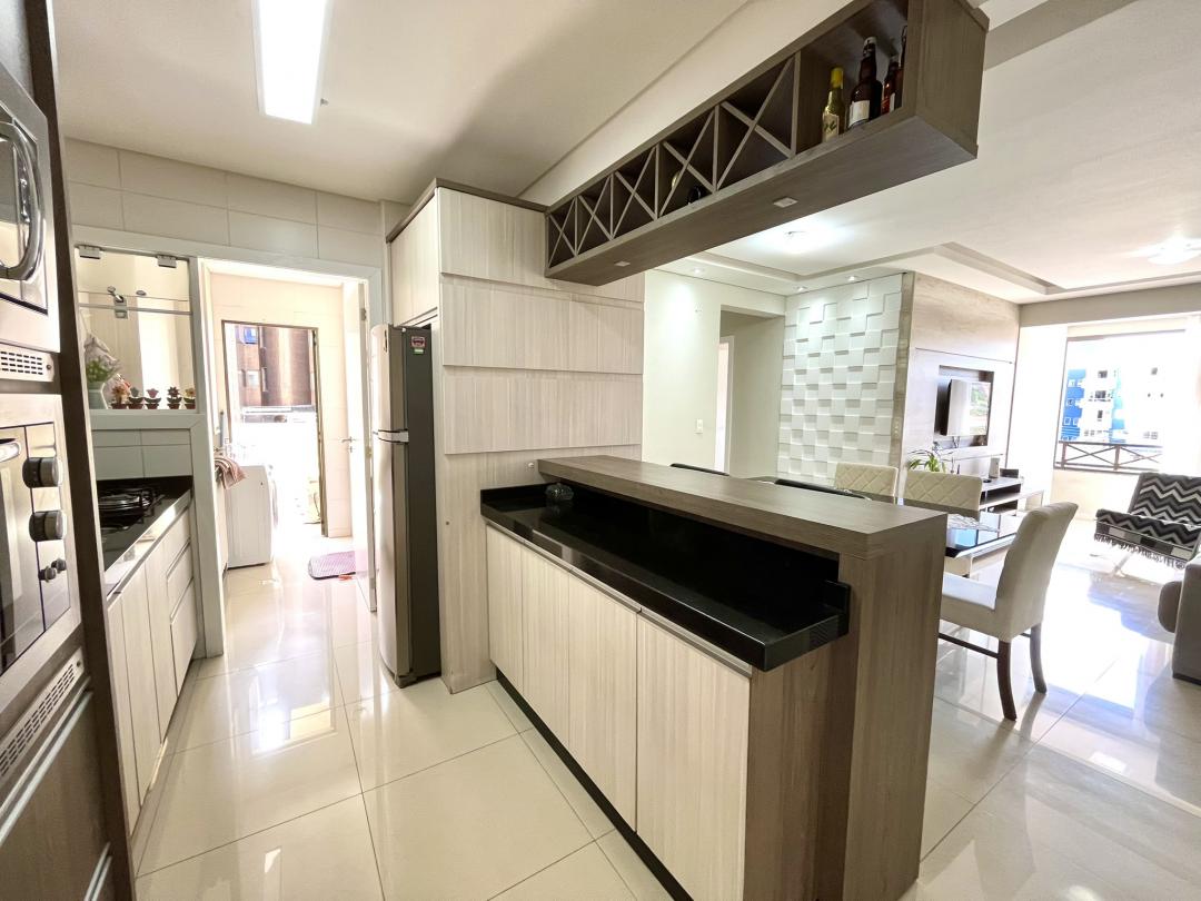 Apartamento à venda no América, Joinville · 3 quartos. Foto 3