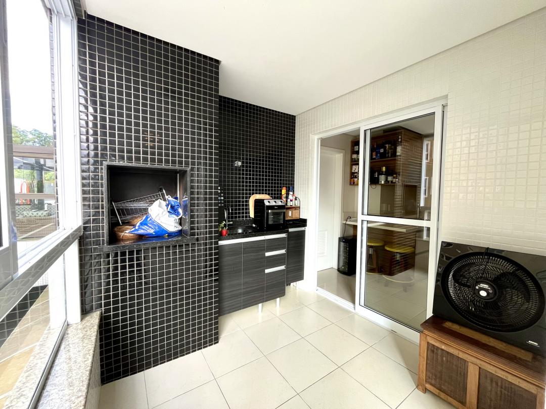 Apartamento à venda no Atiradores, Joinville · 3 quartos. Foto 12