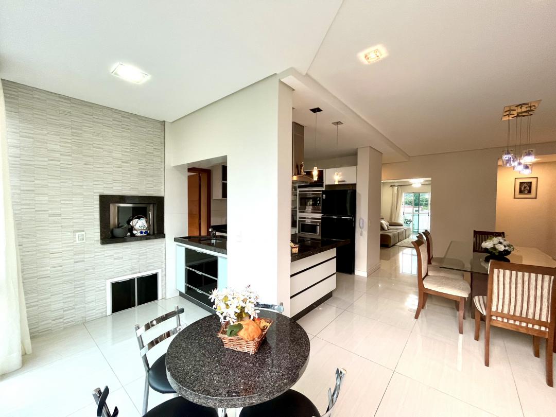 Apartamento à venda no América, Joinville · 3 quartos. Foto 13