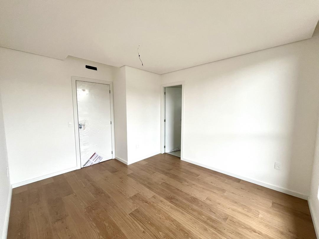 Casa à venda no Saguaçu, Joinville · 3 quartos. Foto 15