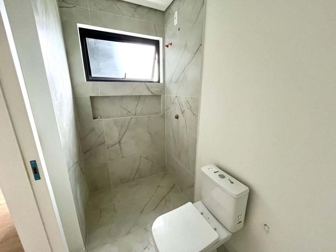 Casa à venda no Saguaçu, Joinville · 3 quartos. Foto 22