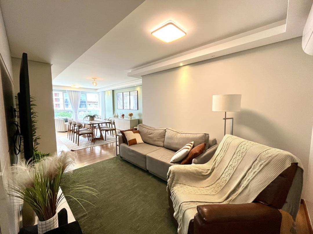 Apartamento à venda no América, Joinville · 4 quartos. Foto 4