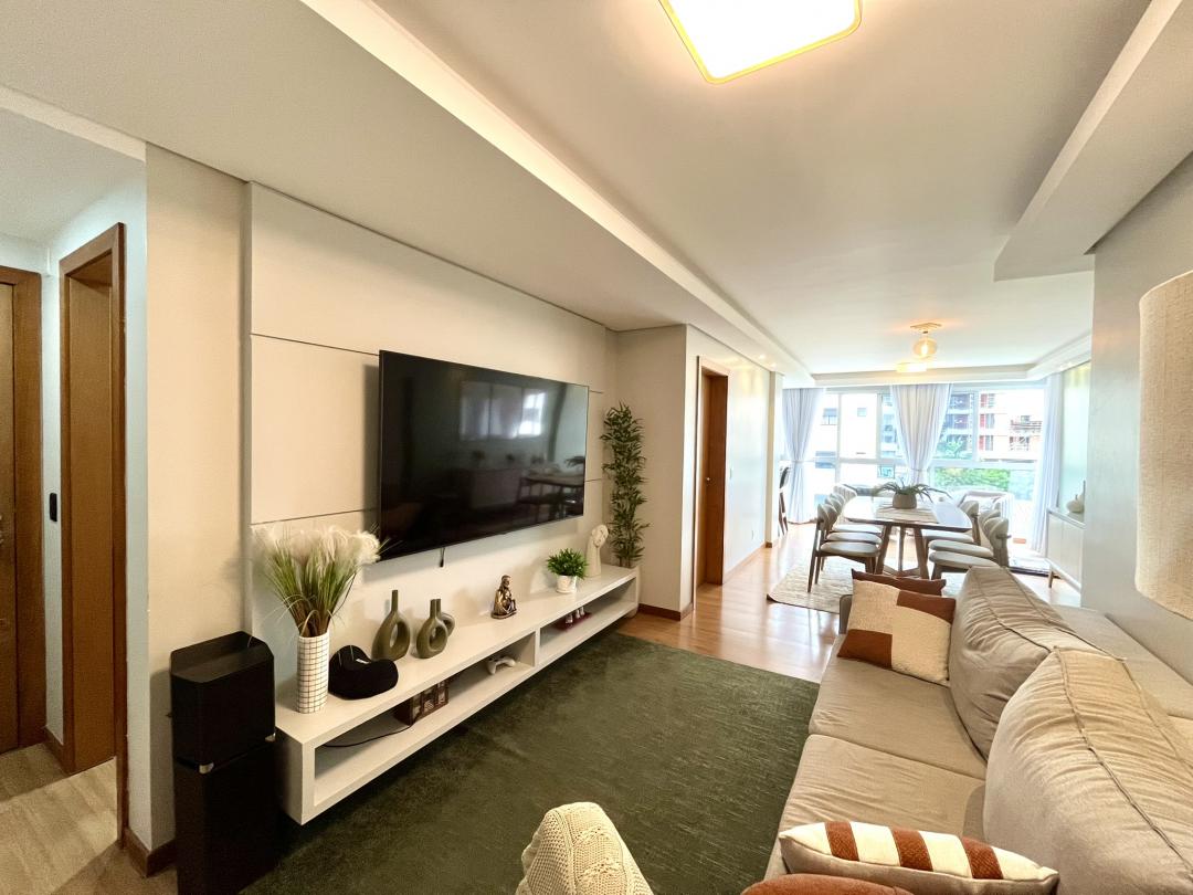 Apartamento à venda no América, Joinville, com 4 quartos e 124 m²