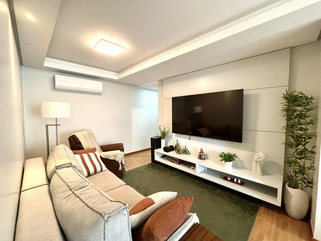 Apartamento à venda no América, Joinville · 4 quartos. Foto 2