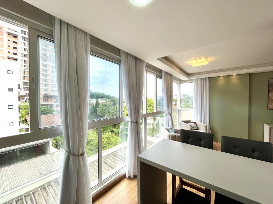 Apartamento à venda no América, Joinville · 4 quartos. Foto 16