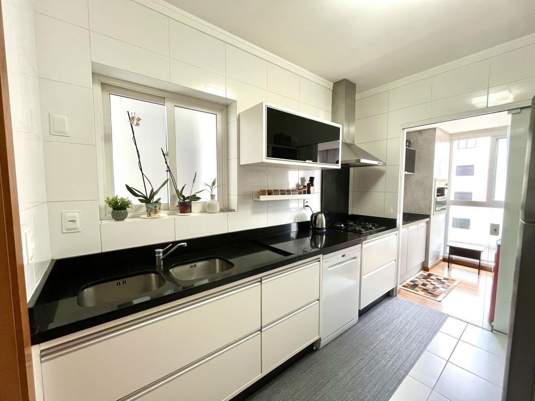Apartamento à venda no América, Joinville · 4 quartos. Foto 20
