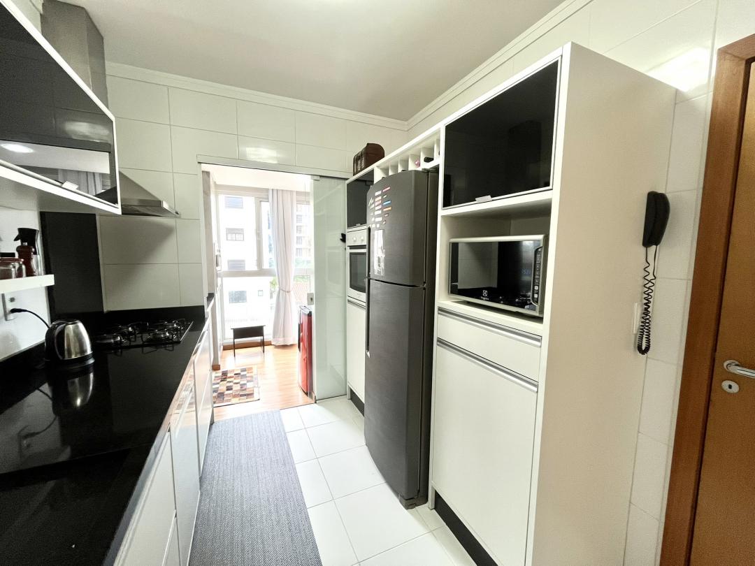 Apartamento à venda no América, Joinville · 4 quartos. Foto 22