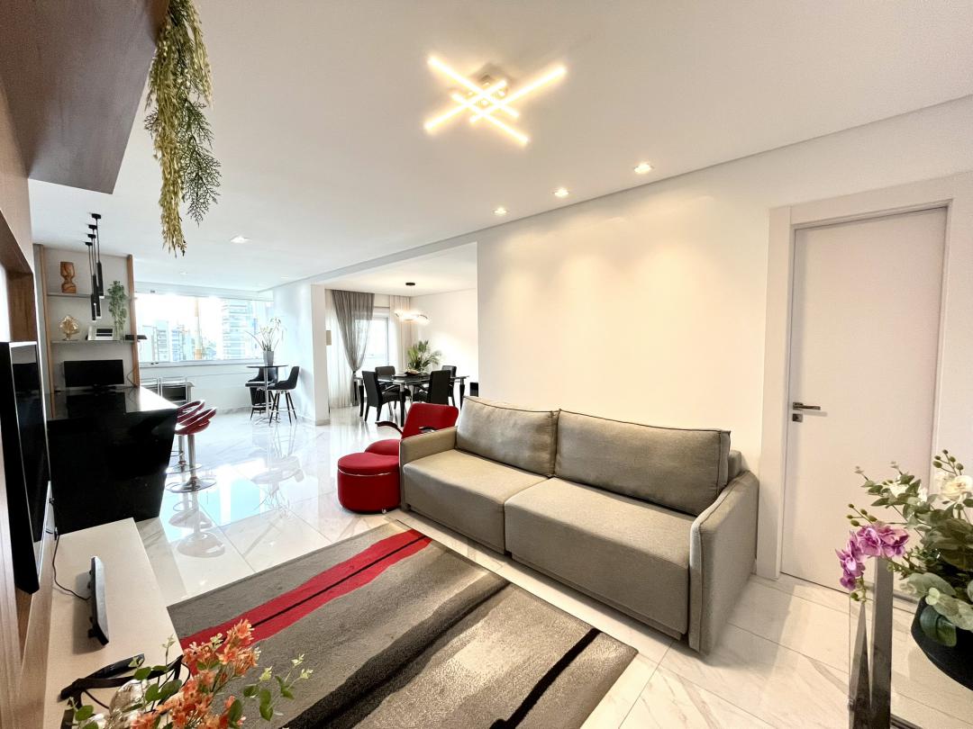 Apartamento à venda no América, Joinville · 2 quartos. Foto 3
