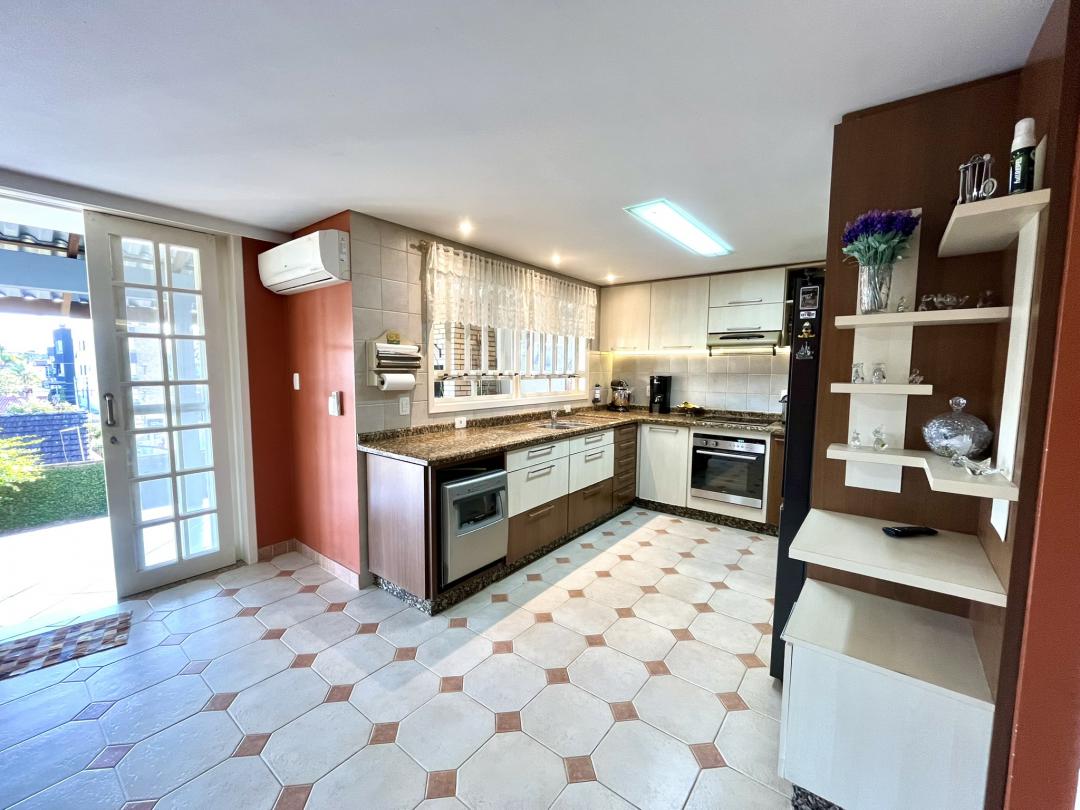 Casa à venda no Costa e Silva, Joinville · 4 quartos. Foto 15