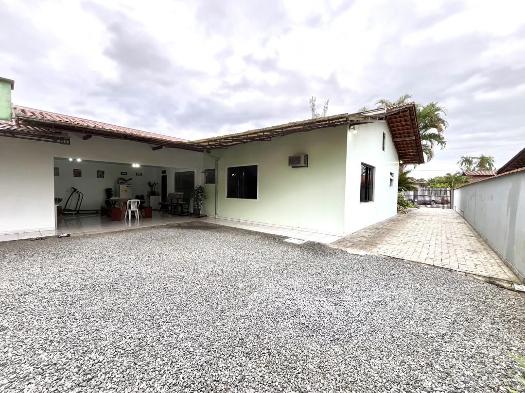 Casa à venda no Costa e Silva, Joinville · 3 quartos. Foto 19