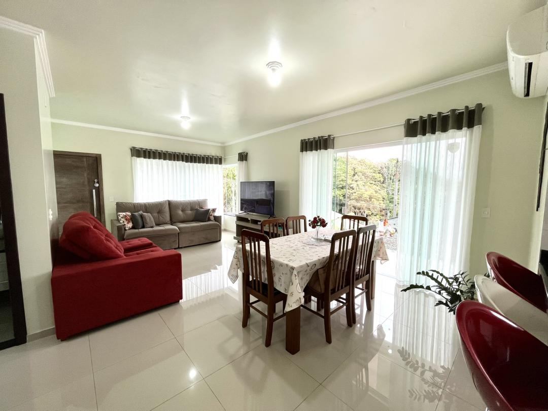 Casa à venda no Bom Retiro, Joinville · 3 quartos. Foto 8