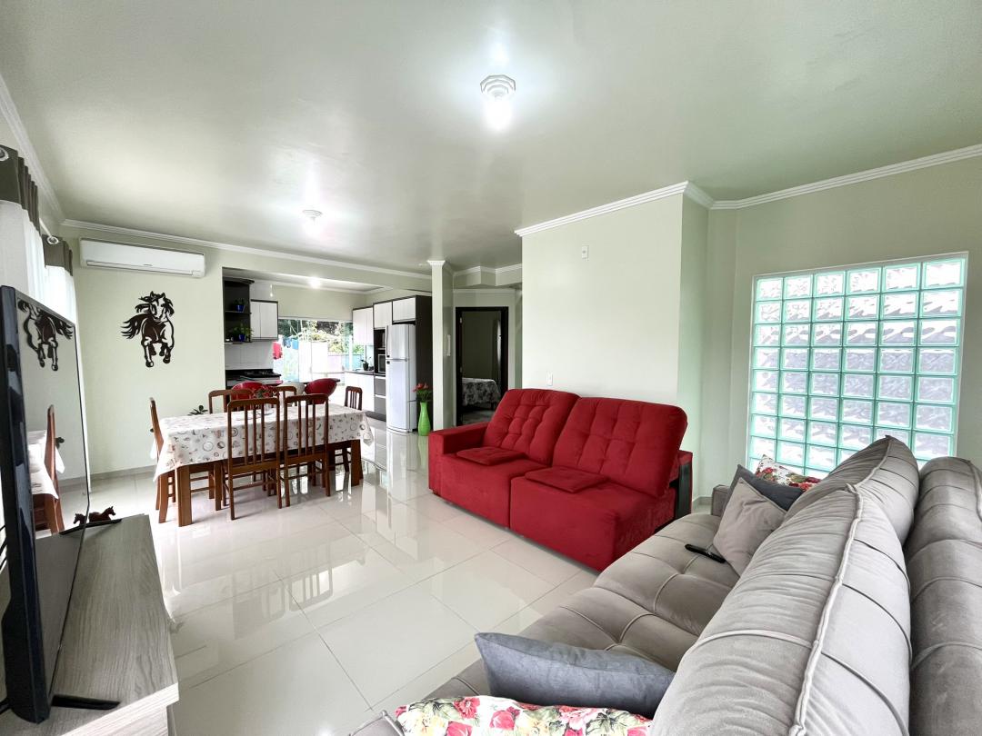 Casa à venda no Bom Retiro, Joinville · 3 quartos. Foto 4