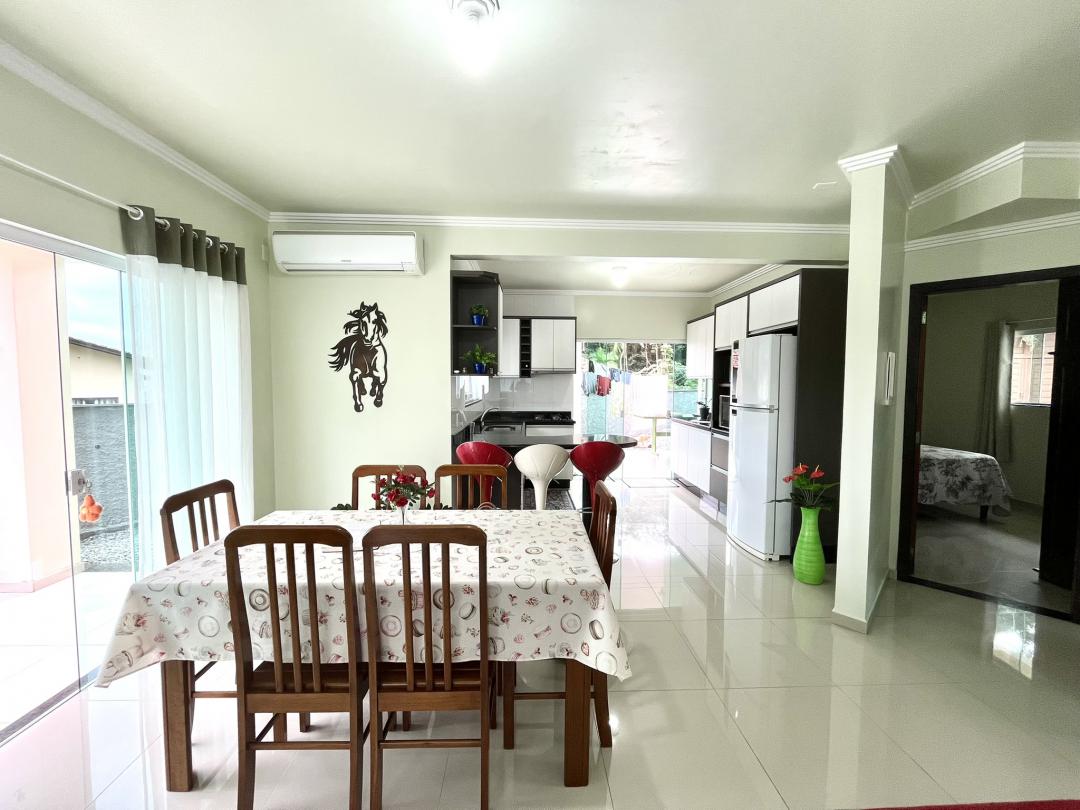 Casa à venda no Bom Retiro, Joinville · 3 quartos. Foto 10