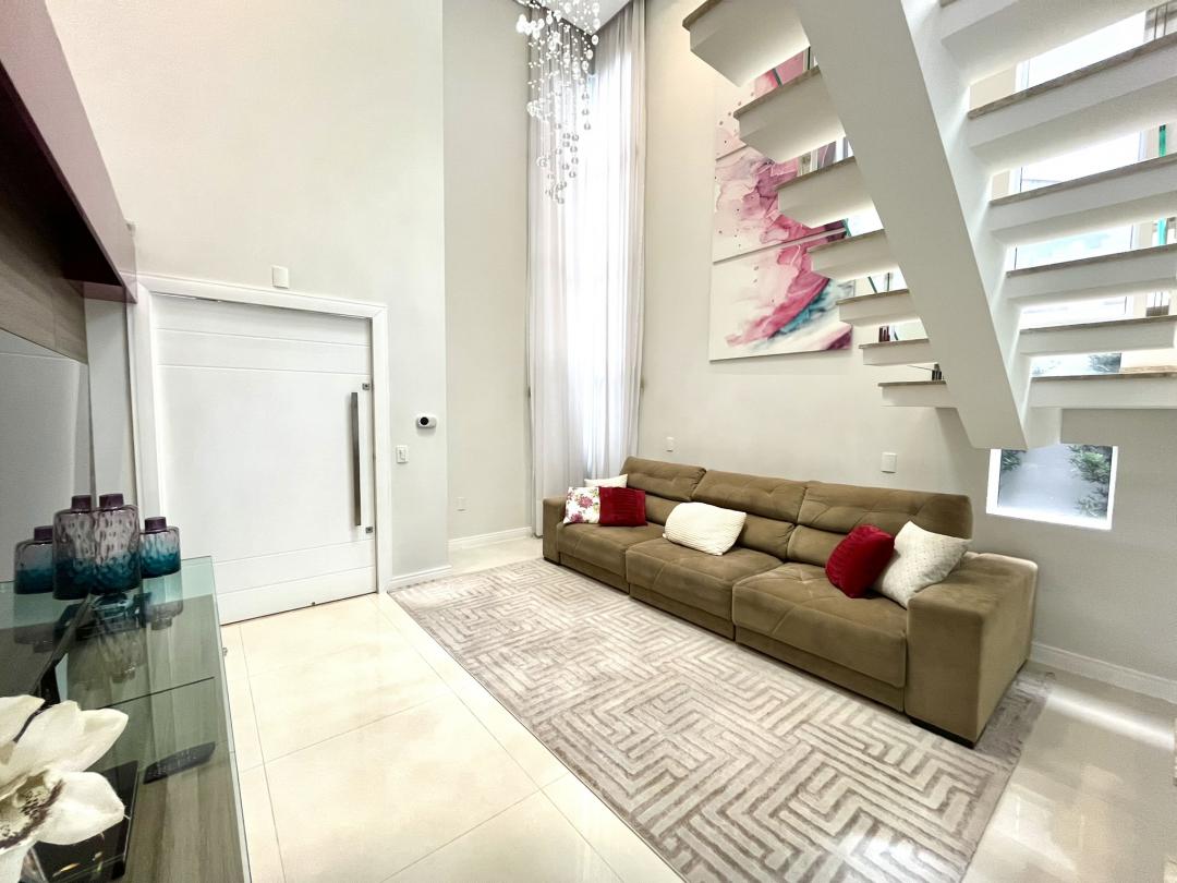 Casa à venda no Bom Retiro, Joinville · 3 quartos. Foto 4