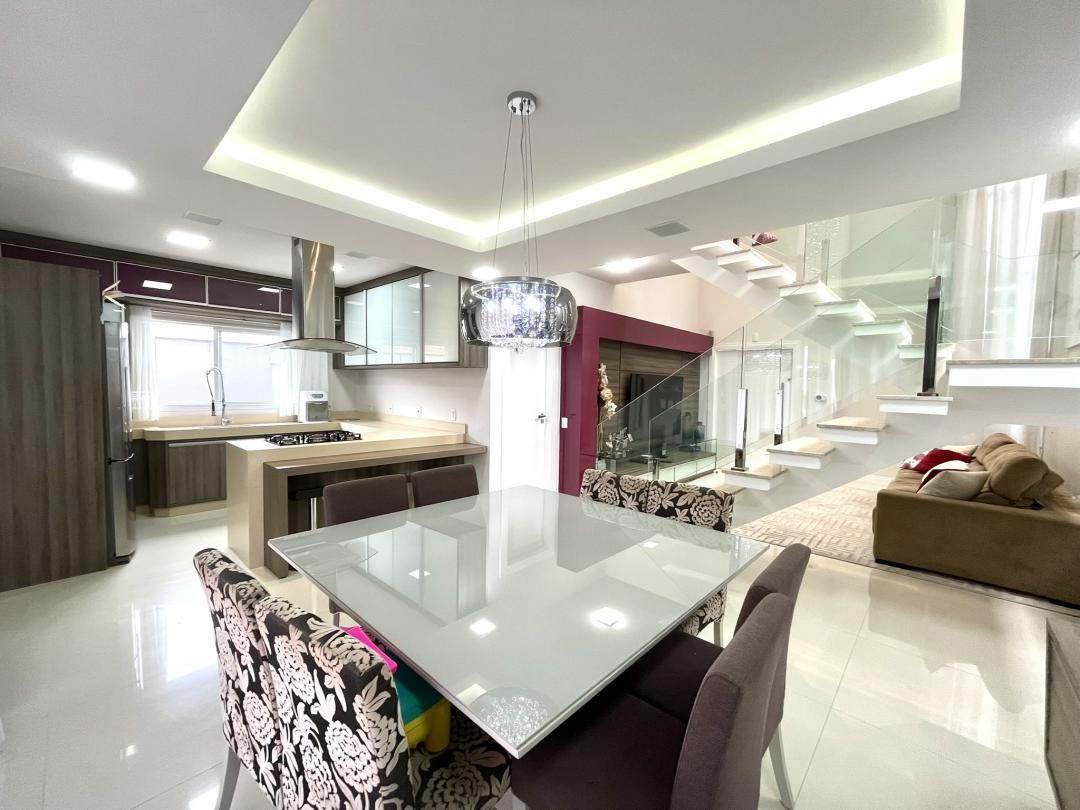 Casa à venda no Bom Retiro, Joinville · 3 quartos. Foto 9