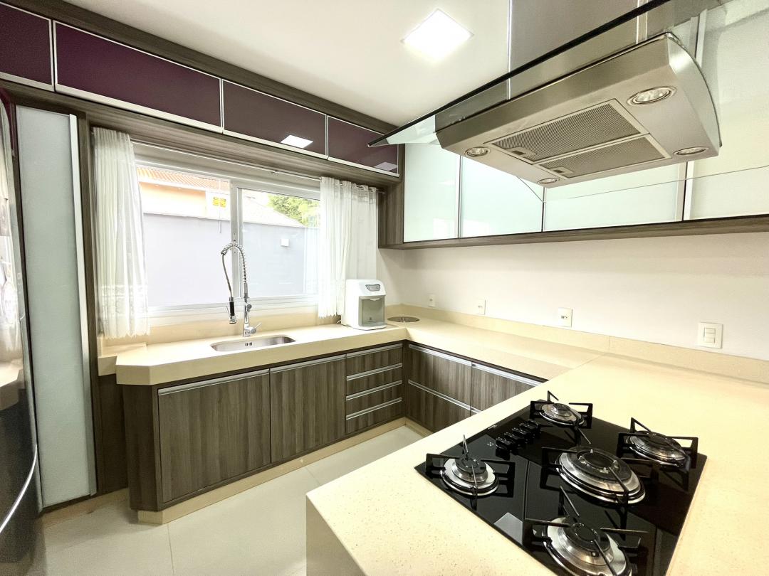 Casa à venda no Bom Retiro, Joinville · 3 quartos. Foto 11