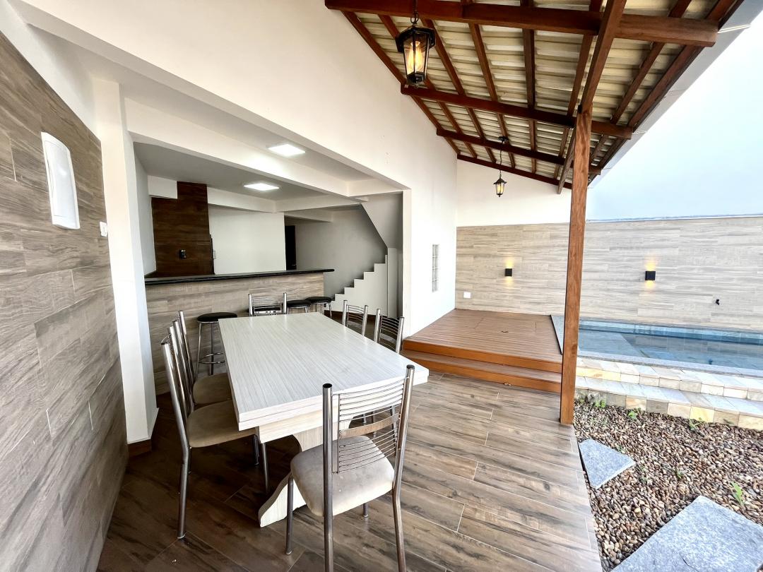Casa à venda no Bom Retiro, Joinville · 6 quartos. Foto 18