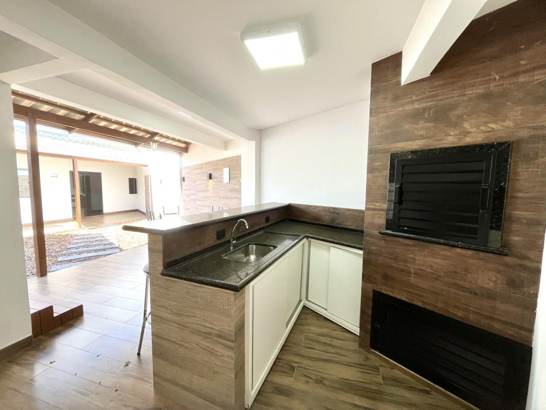 Casa à venda no Bom Retiro, Joinville · 6 quartos. Foto 19