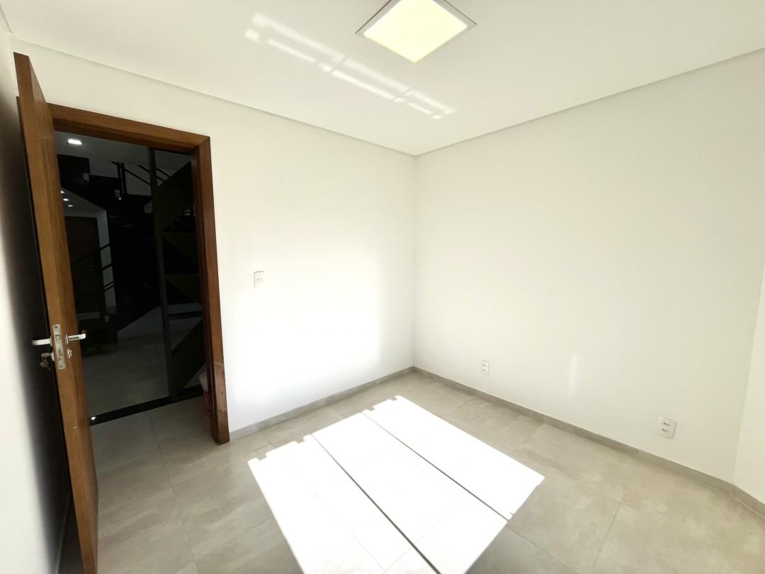 Casa à venda no Bom Retiro, Joinville · 6 quartos. Foto 30