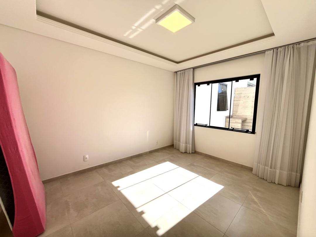 Casa à venda no Bom Retiro, Joinville · 6 quartos. Foto 32