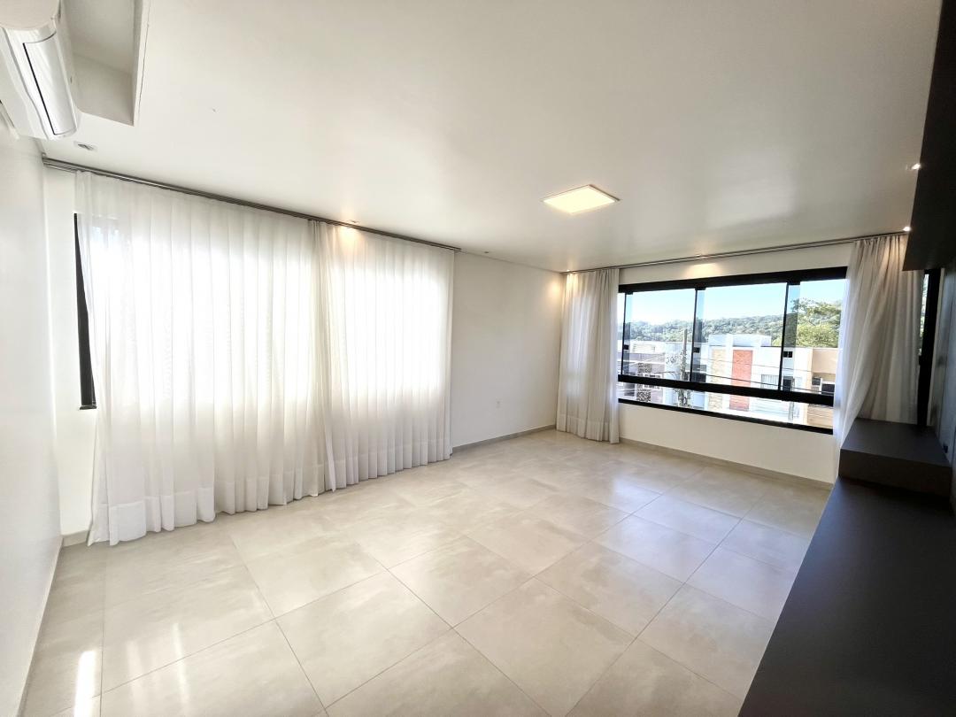 Casa à venda no Bom Retiro, Joinville · 6 quartos. Foto 41