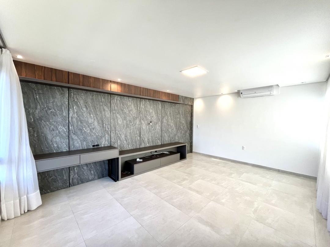 Casa à venda no Bom Retiro, Joinville · 6 quartos. Foto 43