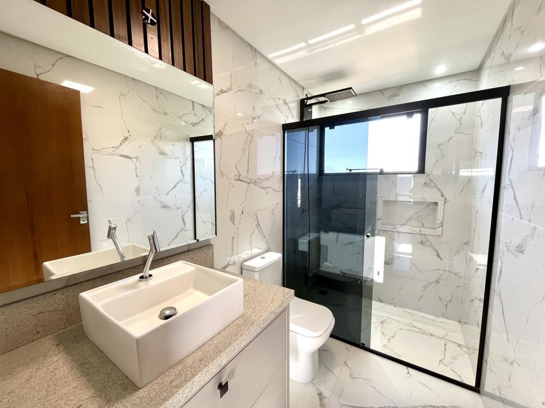 Casa à venda no Bom Retiro, Joinville · 6 quartos. Foto 44
