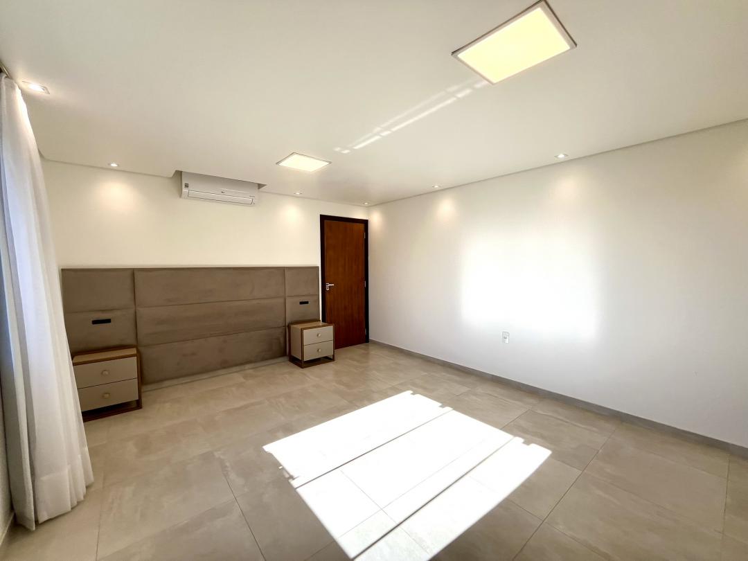 Casa à venda no Bom Retiro, Joinville · 6 quartos. Foto 47
