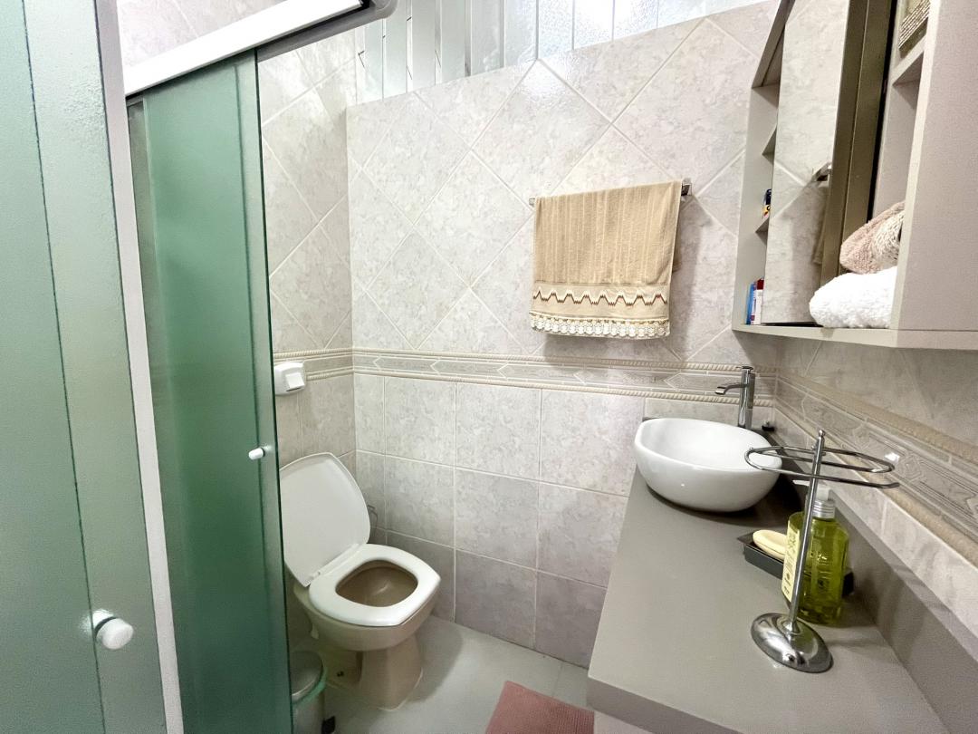 Casa à venda no Saguaçu, Joinville · 3 quartos. Foto 8