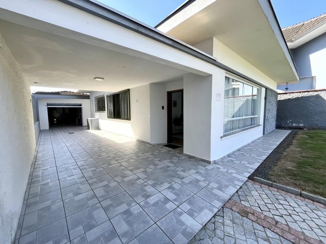 Casa à venda no Saguaçu, Joinville · 3 quartos. Foto 26
