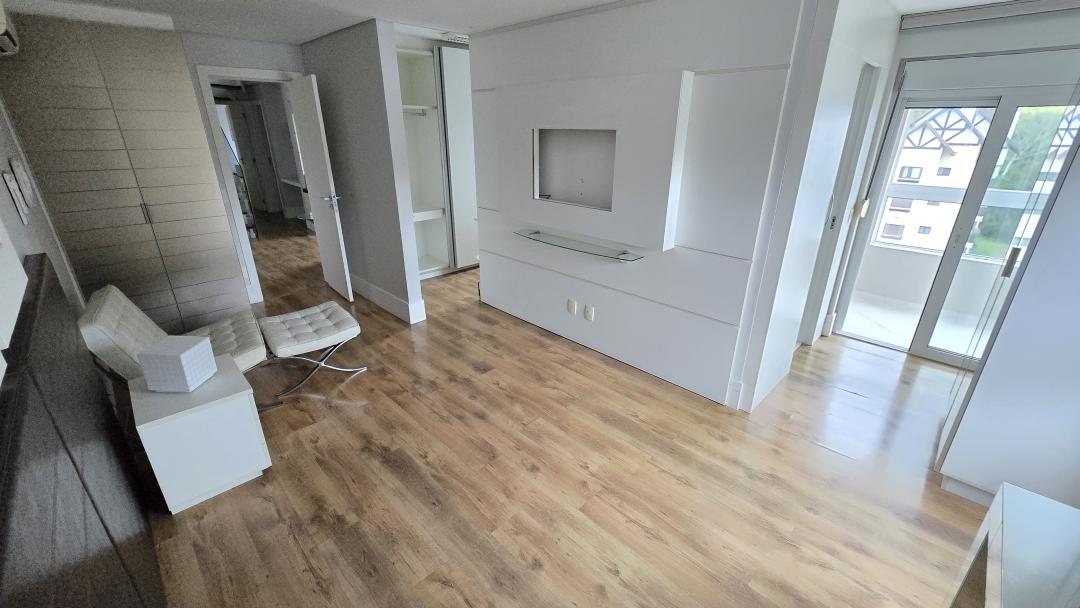 Cobertura à venda no Atiradores, Joinville · 3 quartos. Foto 4