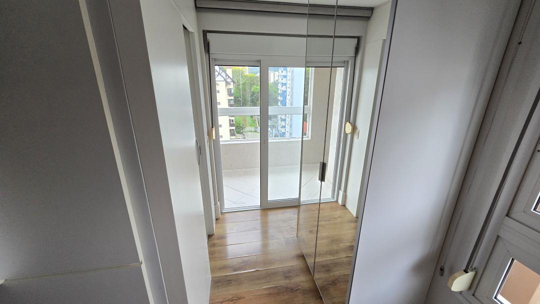 Cobertura à venda no Atiradores, Joinville · 3 quartos. Foto 5