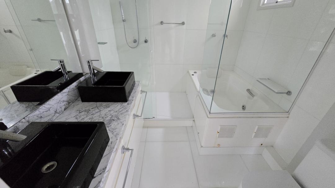 Cobertura à venda no Atiradores, Joinville · 3 quartos. Foto 6