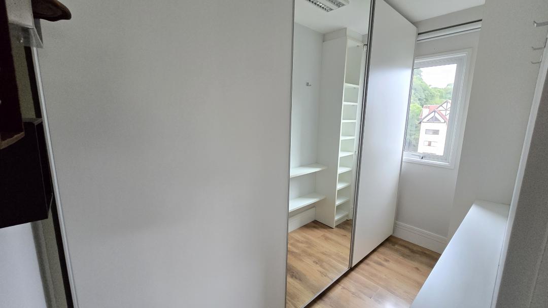 Cobertura à venda no Atiradores, Joinville · 3 quartos. Foto 11