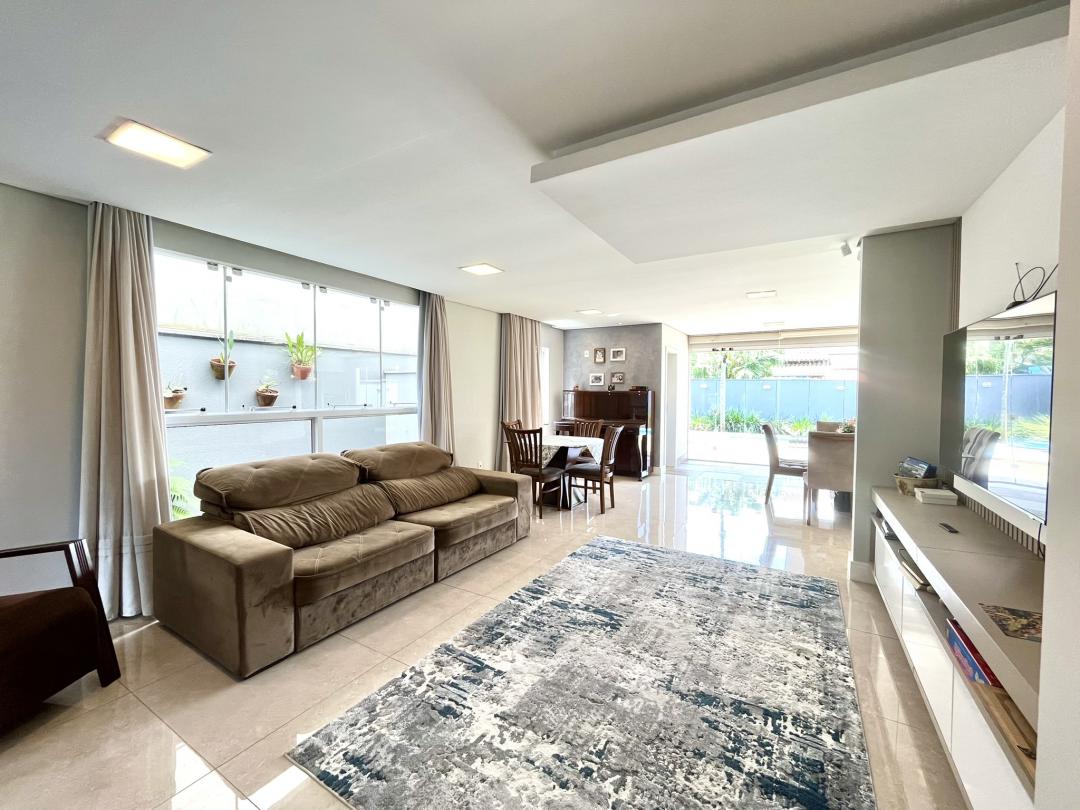 Casa à venda no Costa e Silva, Joinville · 3 quartos. Foto 3