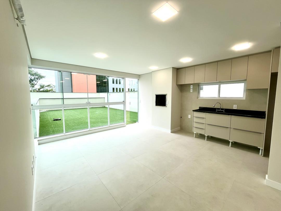Apartamento à venda no Atiradores, Joinville, com 2 quartos e 128 m²