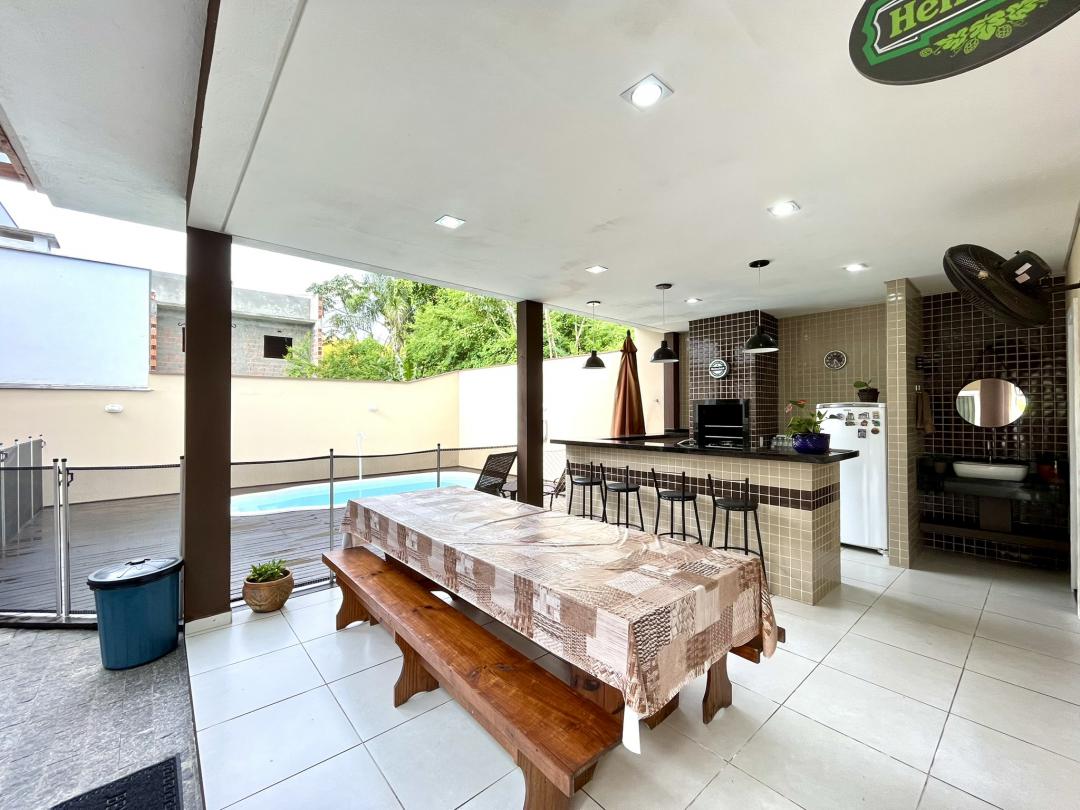 Casa à venda no Costa e Silva, Joinville · 3 quartos. Foto 9