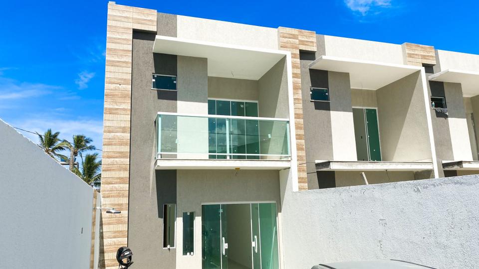 Casa em Lauro de Freitas no Bairro Ipitanga