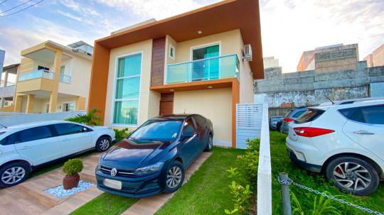 Casa em Lauro de Freitas no Bairro Caji