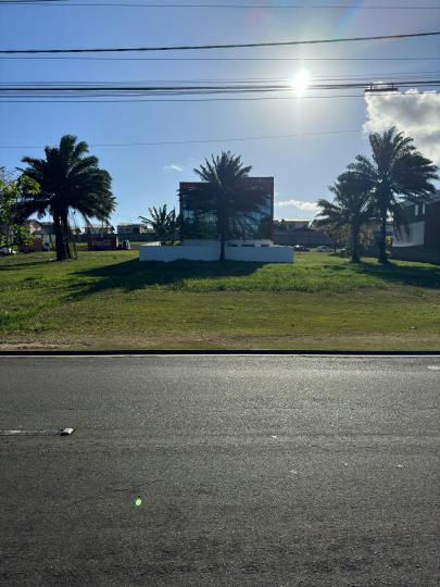 Terreno em Camaçari no Bairro Alphaville (Abrantes)