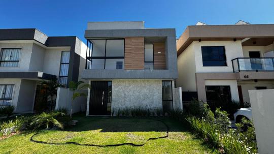 Casa em Camaçari no Bairro Abrantes
