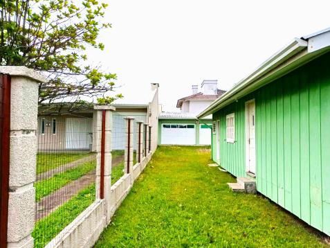 CasaVenda em Capão da Canoa no bairro Curumim