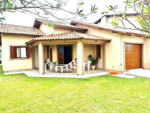 Casa em Terra de Areia no Bairro Santa Rita de Cássia