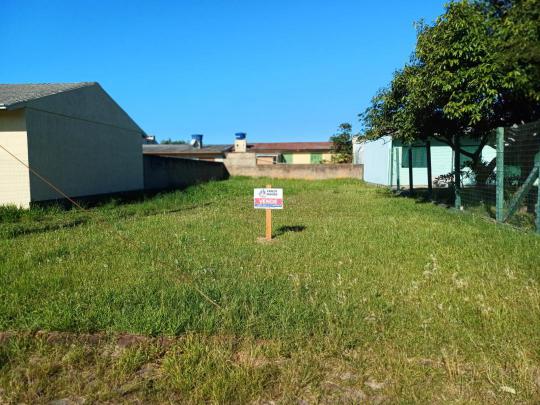 Terreno em Capão da Canoa no Bairro Curumim