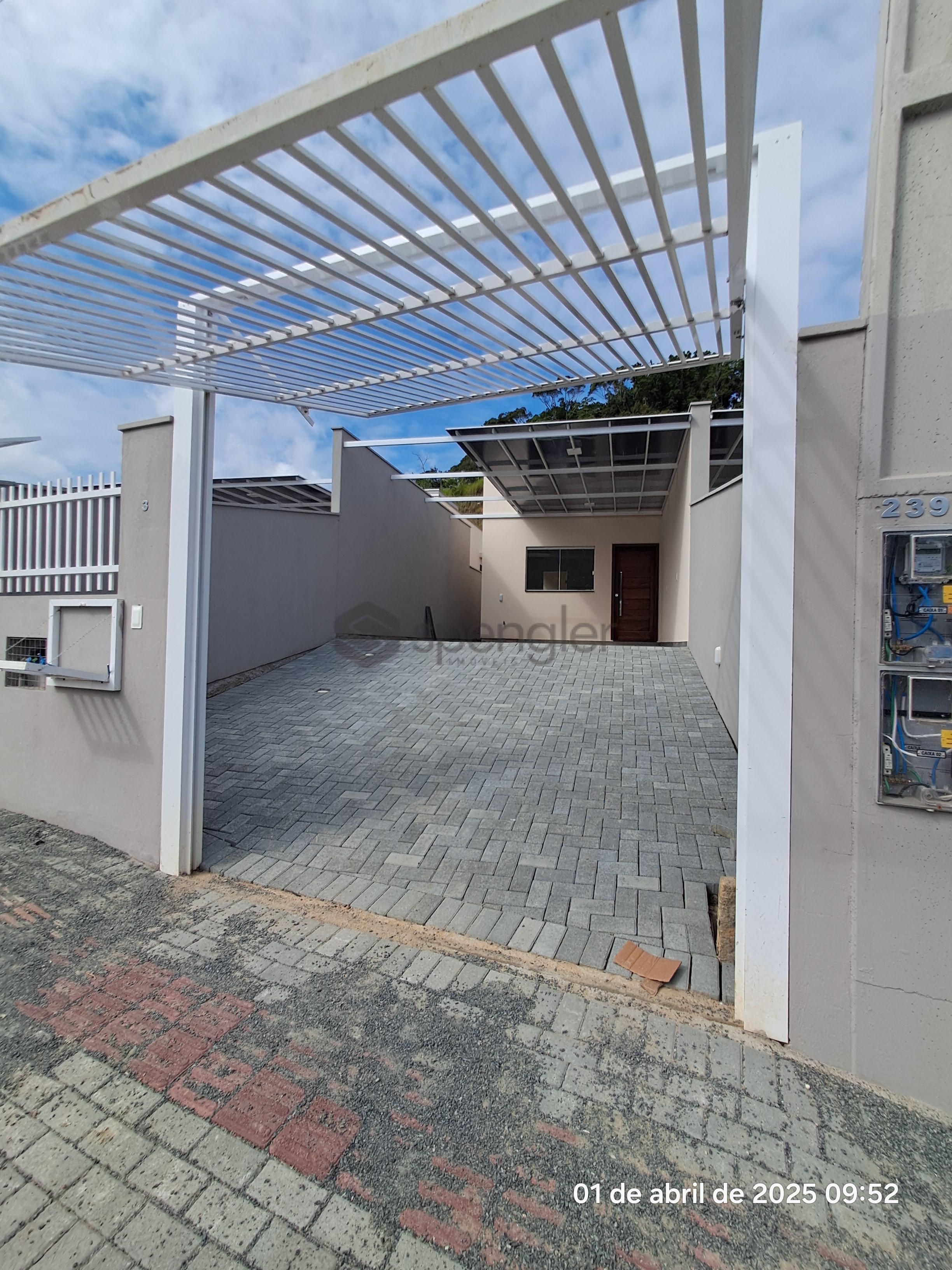 Aconchegante e espaçosa casa geminada para locação! REF: CA0808 — foto 2