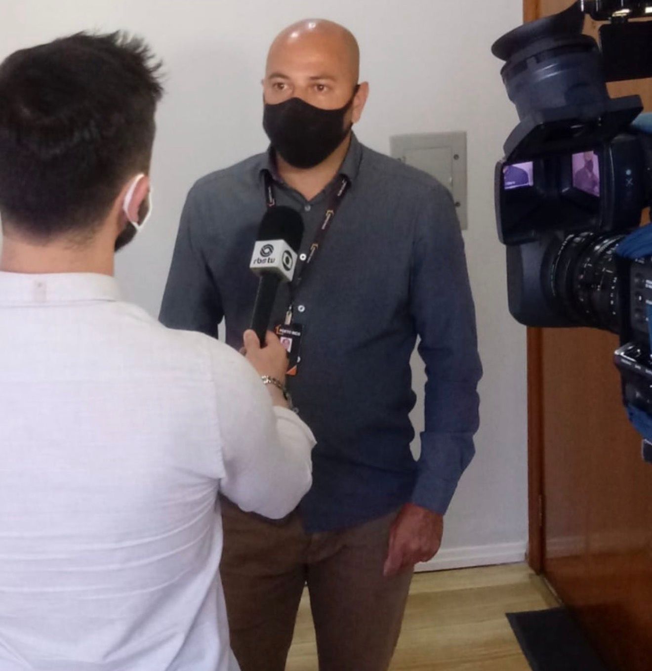 Entrevista da RBS TV com nosso diretor durante a pandemia do COVID 19
